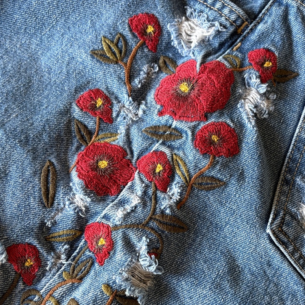 Zara Basic 1975 Denim Mini Skirt with Floral Embroidery XS